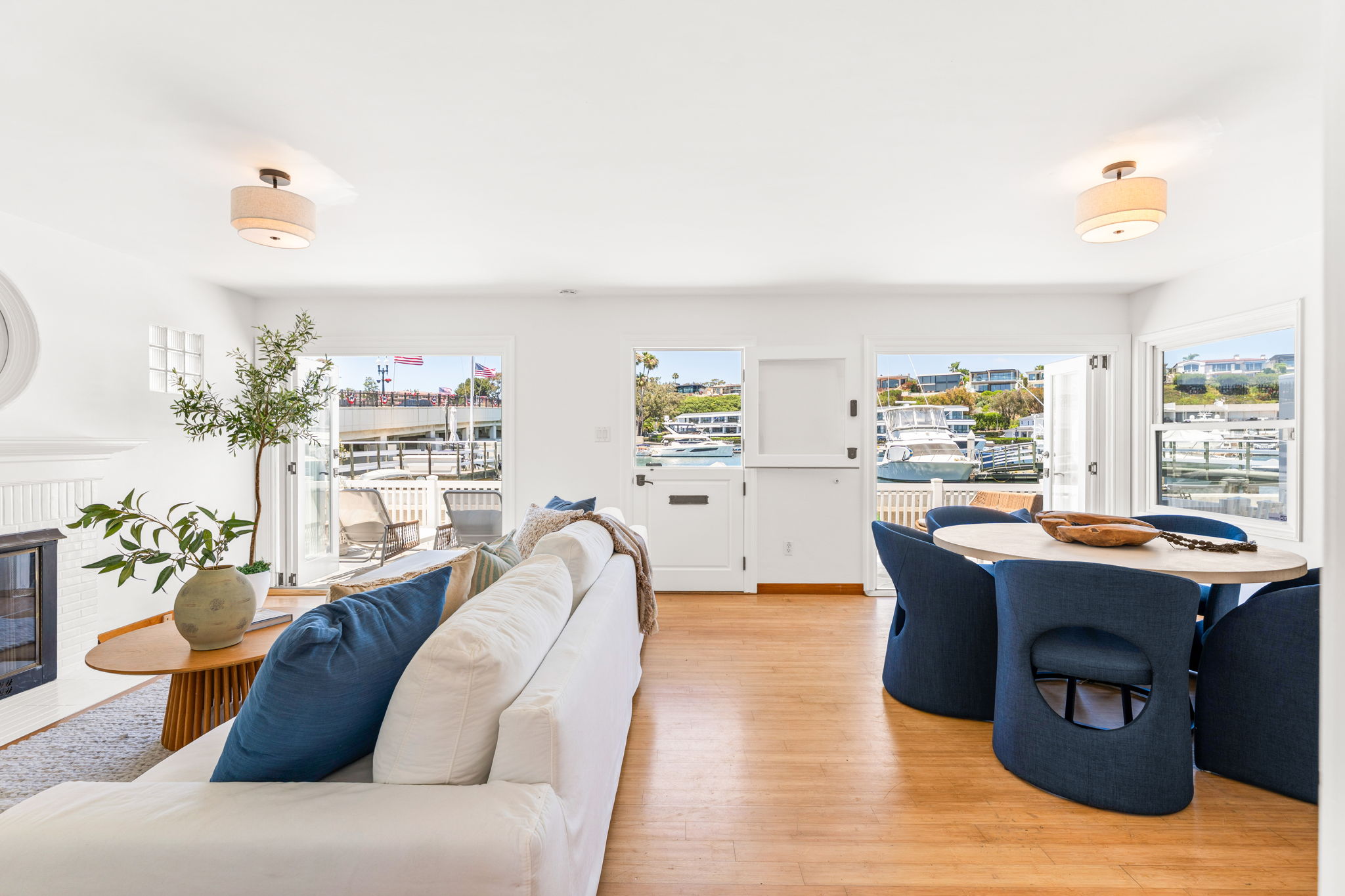 1403 N.Bayfront Balboa Island home - photo 11