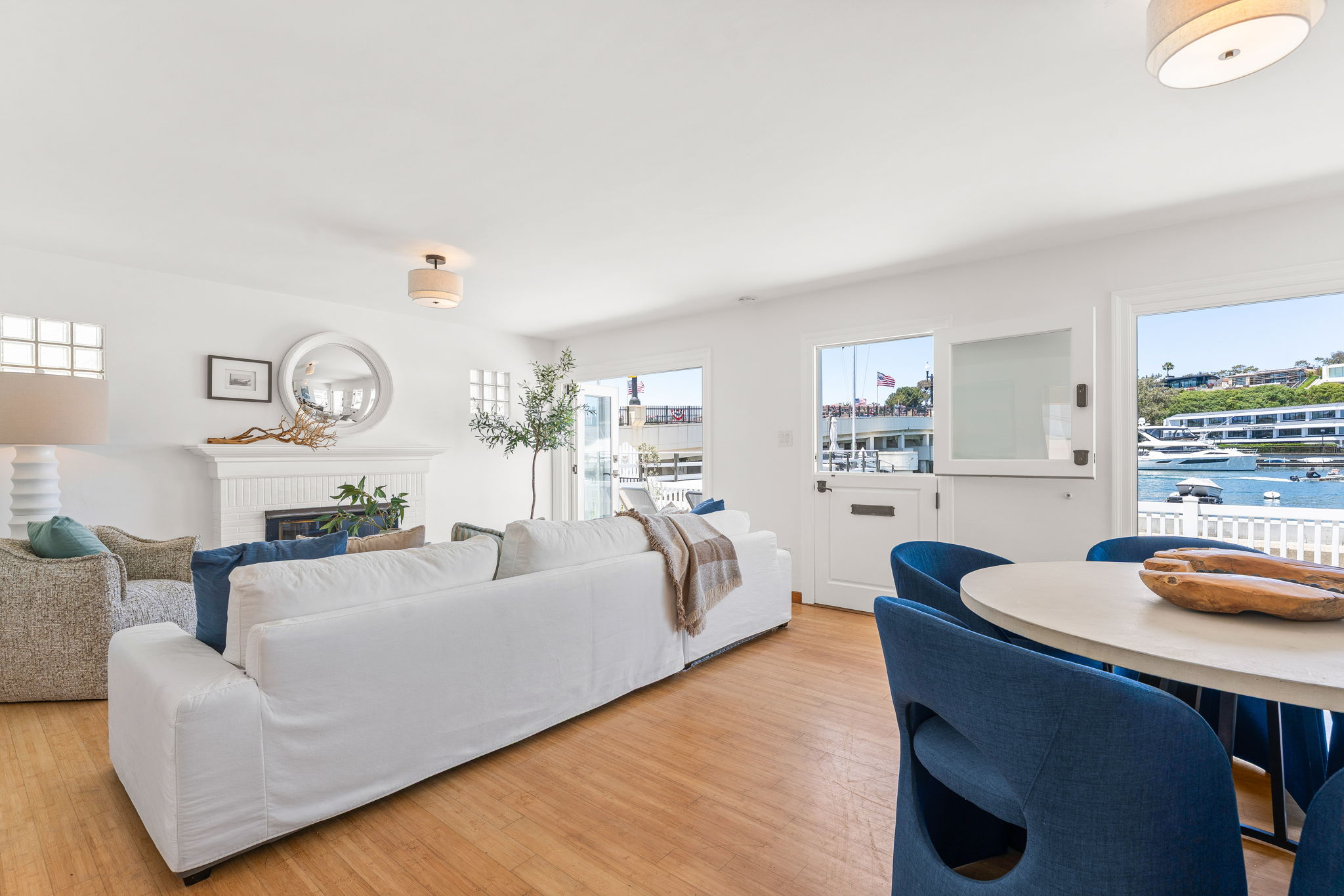 1403 N.Bayfront Balboa Island home - photo 7