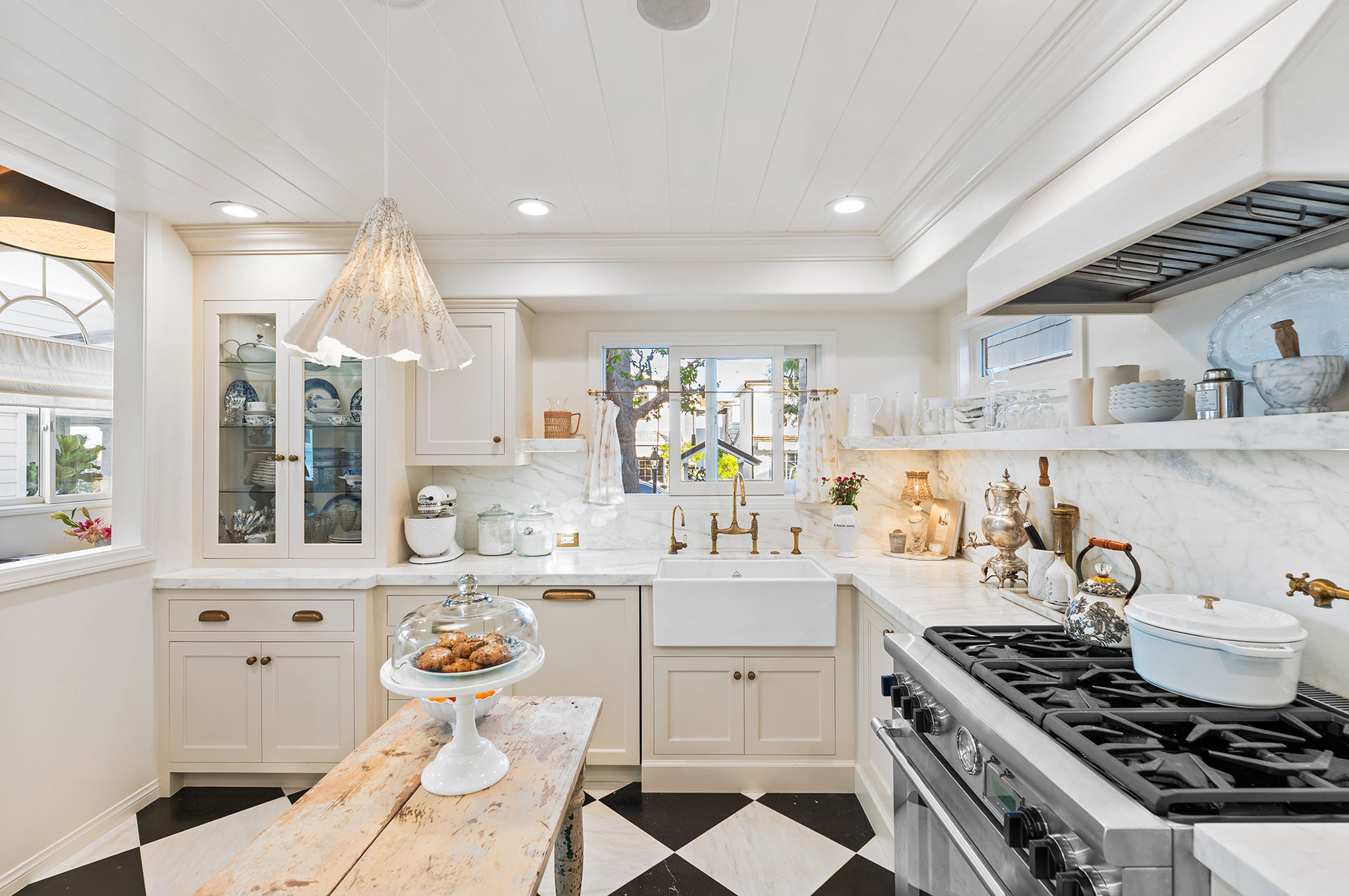 209 Diamond Balboa Island home - photo 15