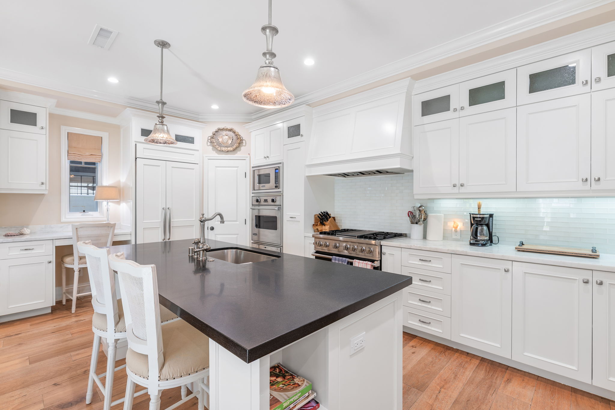 220 Coral Balboa Island home - photo 18