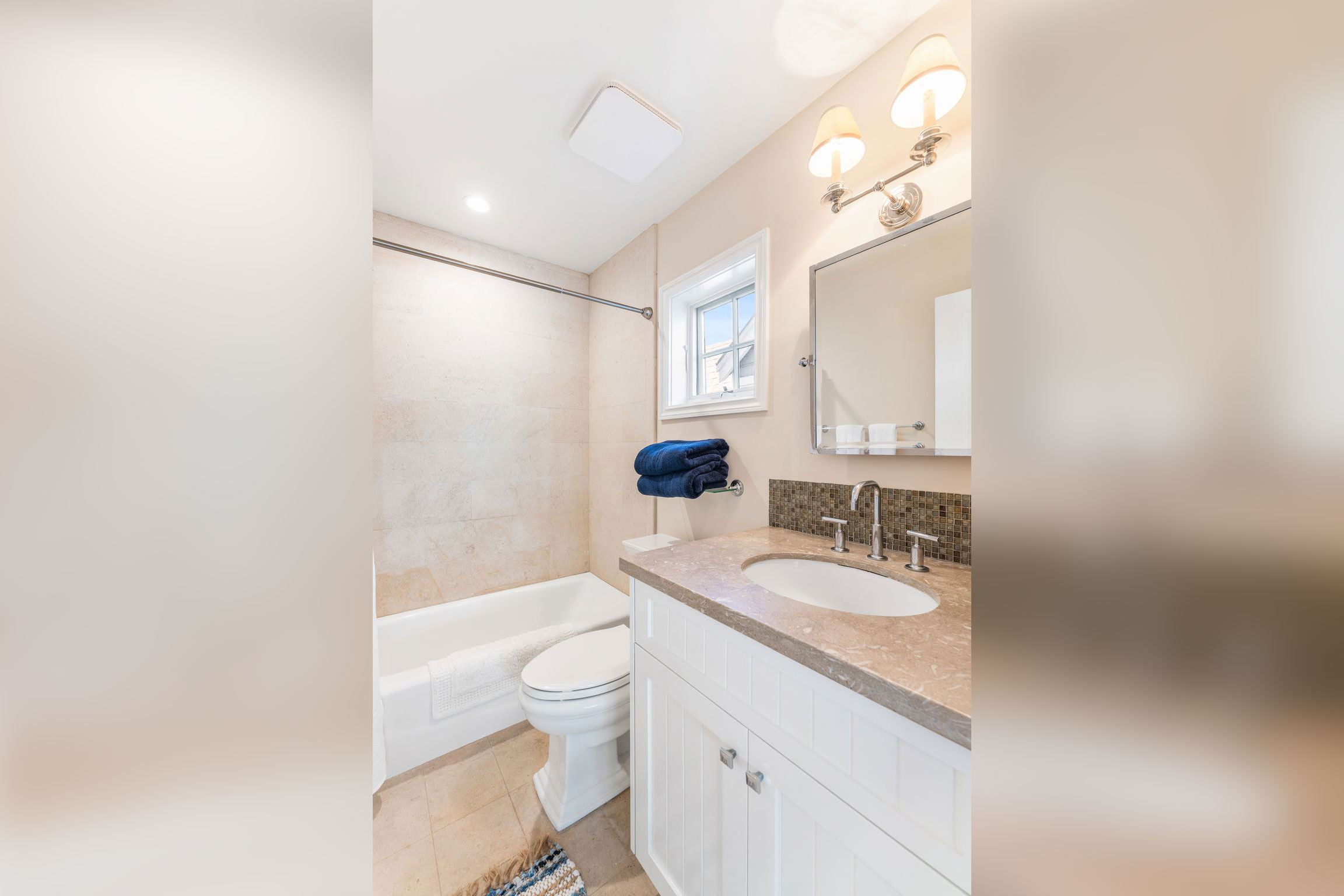 220 Coral Balboa Island home - photo 33