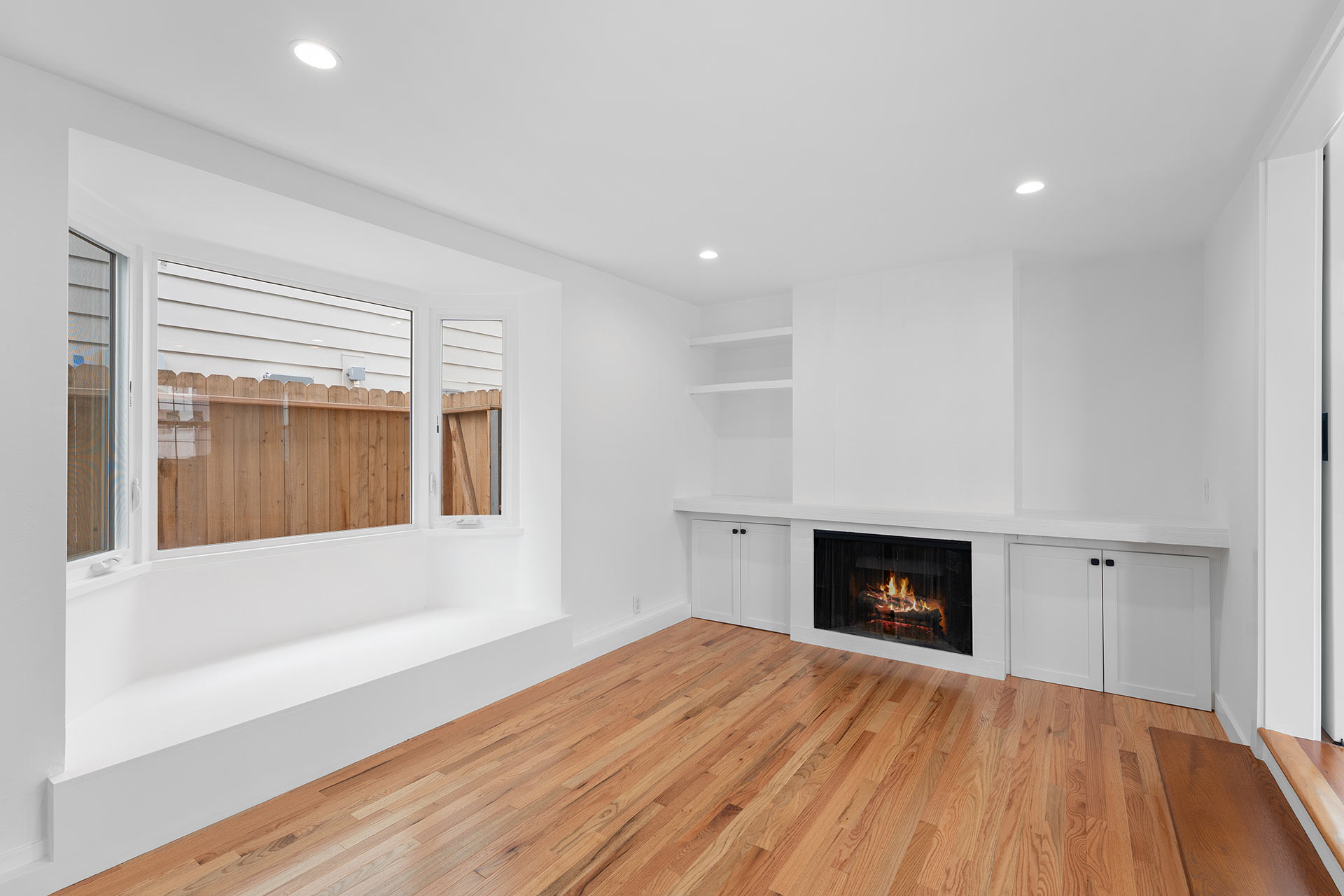 227 Coral Balboa Island home - photo 13