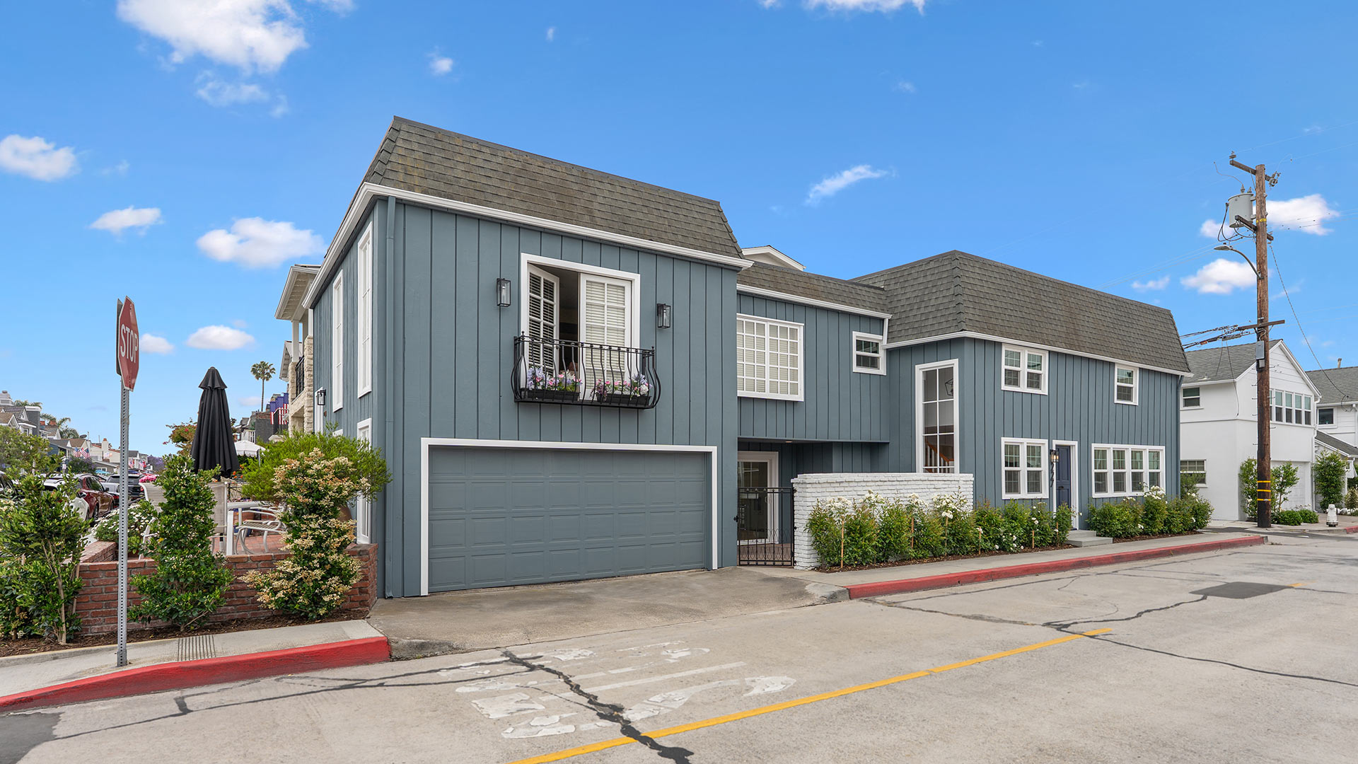 227 Coral Balboa Island home - photo 3