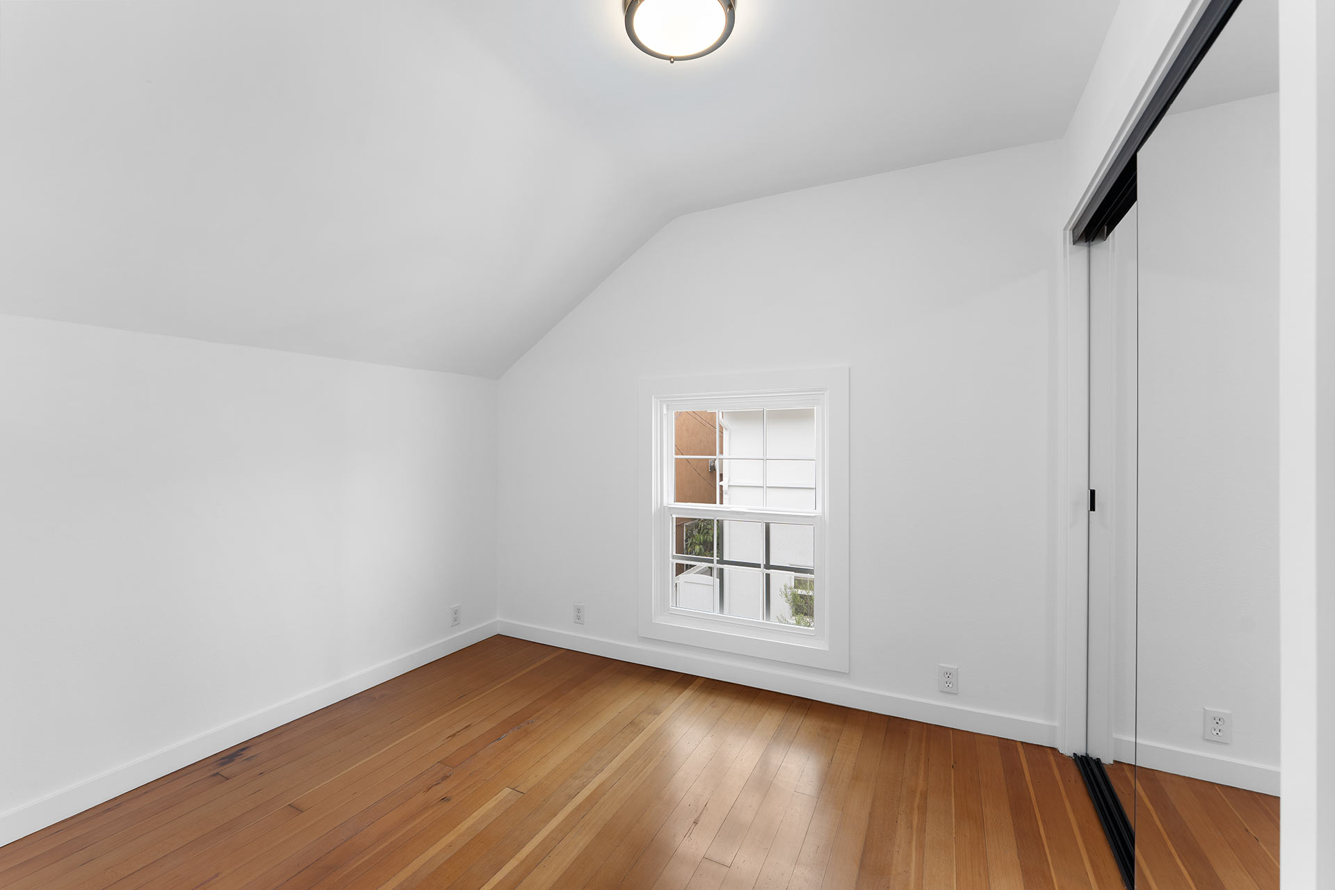 227 Coral Balboa Island home - photo 31