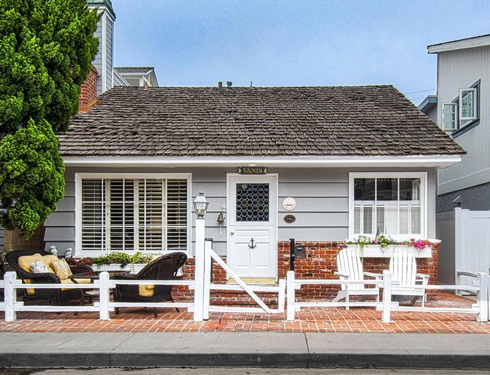 209 Agate, Balboa Island
